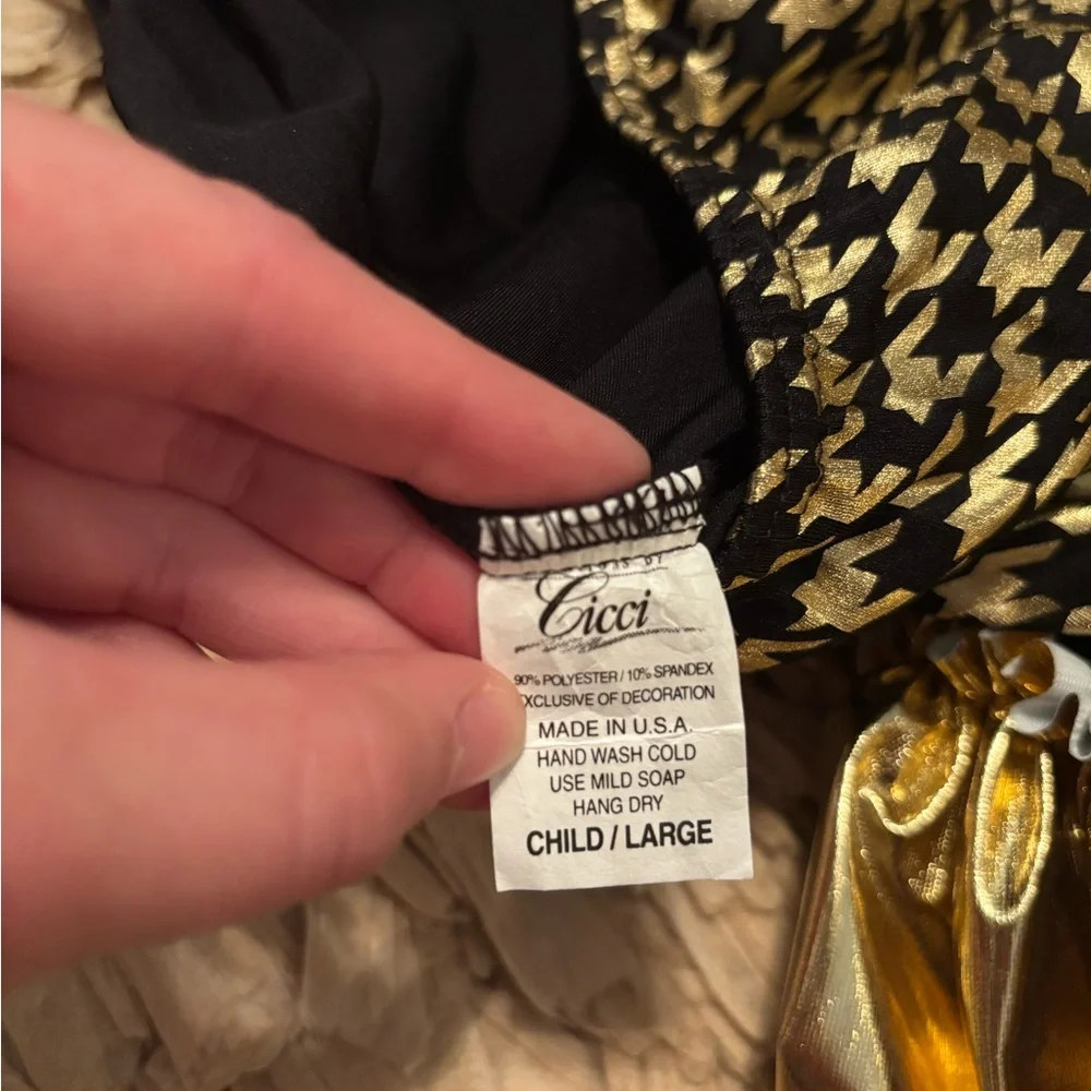 Black and Gold Dance Costume Child Large - Picture 5 of 9